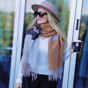Soft Oversized Oblong scarf